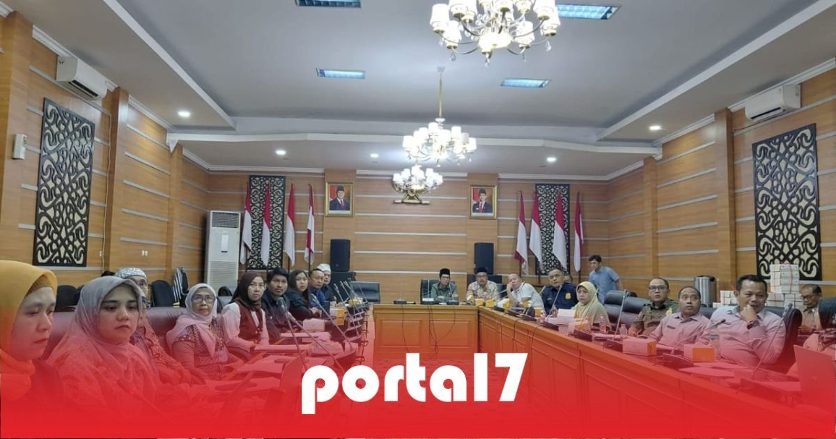 Audiensi DPRD Kabupaten Bogor, Korban Kavling Bodong Dibohongi Yayasan Tahfidz Indonesia yang Tak Berizin - portal7.co.id